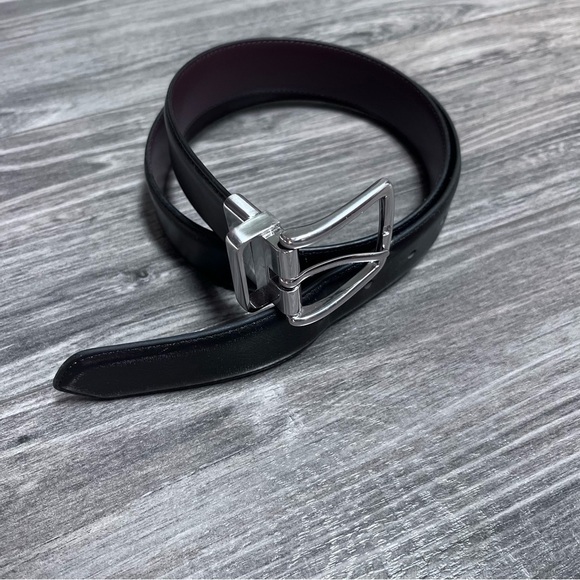 Cole Haan men’s Reversible Feather Edge Leather Black brown Belt size 32 - Picture 1 of 11